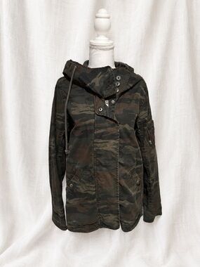 American Eagle Outfitters Camouflage Hooded Jacket - Olive Green, Brown